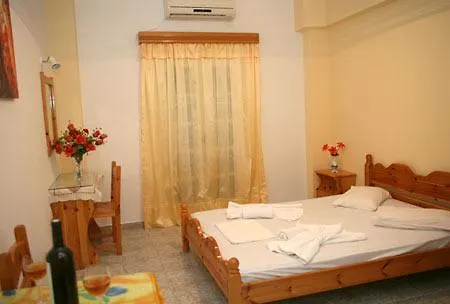 Apartment Mary Perissa (Santorini)
