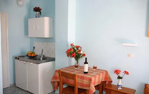 Mary Ξενοδοχείο με διαμερίσματα 3*